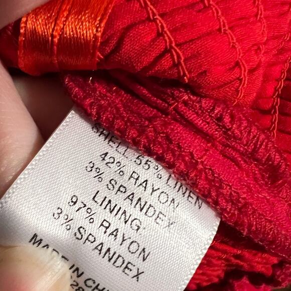 Majorelle Brooke smocked red blouse keyhole off shoulder date night valentines - Picture 6 of 6